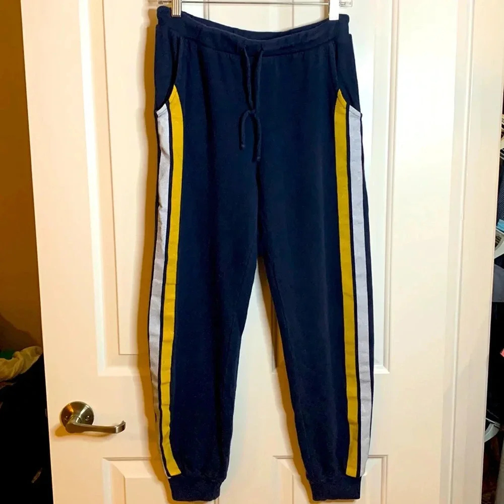EUC womens  MICHELLE BY COMUNE navy blue sweatpants size medium